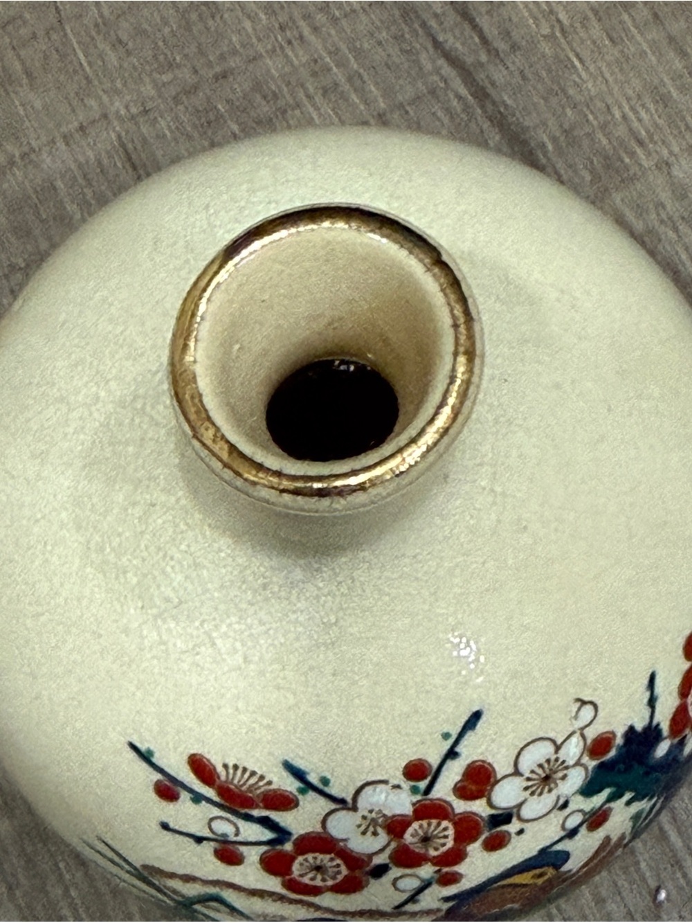 Vintage Satsuma Japan Bud Vase Gold Trim Small Collectibles 3x3” Porcelain - Picture 2 of 9